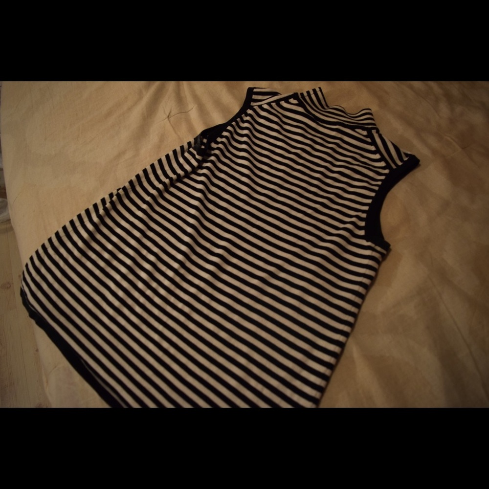 Thrifted Turtleneck Crop Top | $1.50 Shipping
